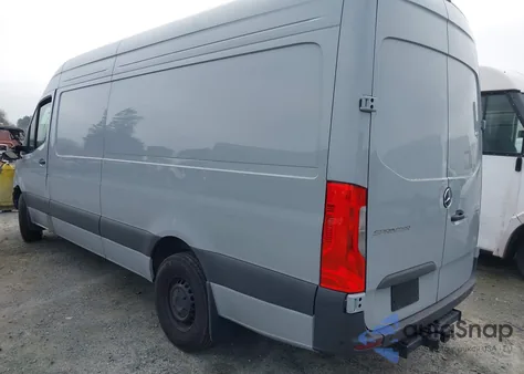 2025 Mercedes-Benz Sprinter 2500 High Roof 4-Cyl Diesel from USA, damaged, VIN W1Y4KCHY5ST201302